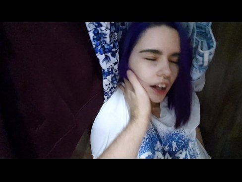 ❤️ Löysin siskoni kaapista ja autoin häntä laukeamaan Vittu video at porn fi.niceporn-tv.ru ﹏