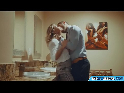 ❤️ Kun povekas blondi viettelee sinut julkisessa vessassa Vittu video at porn fi.niceporn-tv.ru ﹏